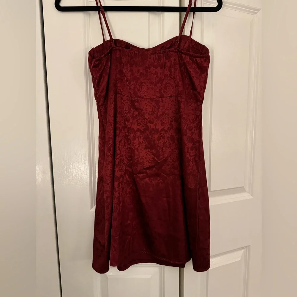 Princess Polly Dress - Picture 4 of 7
